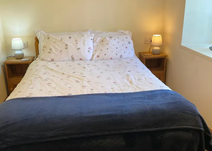 5 Glantraeth Farm Cottage